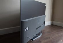 Quattro segnali d’allerta da considerare prima di acquistare una soundbar per il tuo TV Quattro segnali d'allerta da considerare prima di acquistare una soundbar per il tuo TV