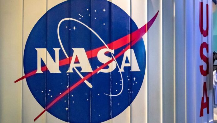 Musk contesta le stime di NASA sui lanci lunari necessari per Artemis