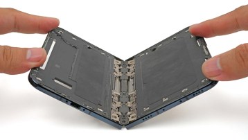 iPhone Duo hinge (source: iFixit)