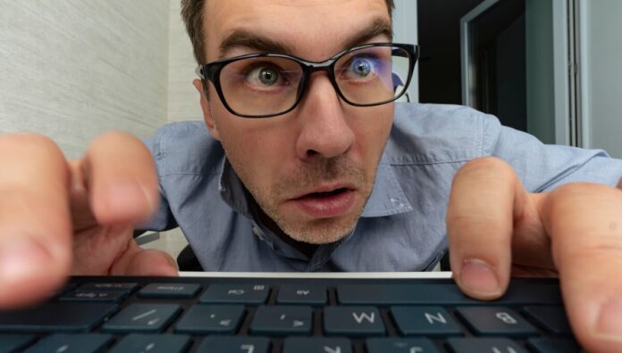 Furto di dati storici: hackers rubano record della Legal Aid Agency risalenti al 1978