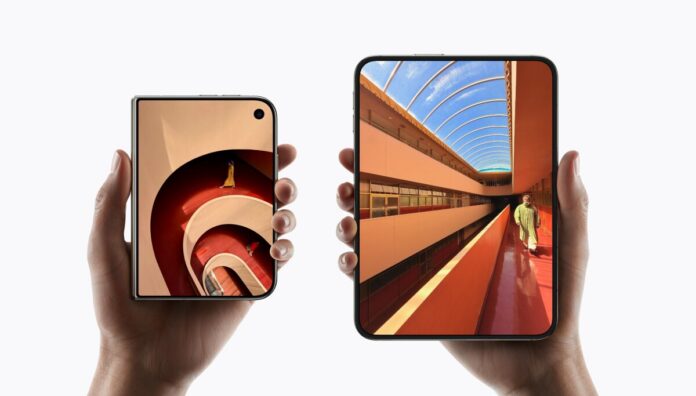 Problemi di display per l'iPhone Duo: Apple ammette difetti nel Problemi di display per l'iPhone Duo: Apple ammette difetti nel pieghevole
