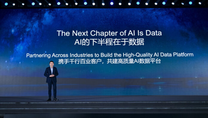 Huawei lancia OceanStor M900 per superare i limiti di memoria Huawei lancia OceanStor M900 per superare i limiti di memoria nell'AI
