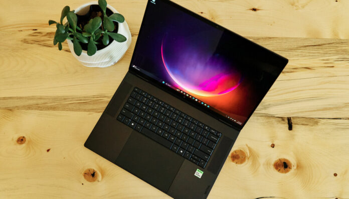 HP OmniBook Ultra 16: Potenza AI in un notebook leggero, HP OmniBook Ultra 16: Potenza AI in un notebook leggero, ma a caro prezzo