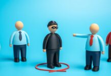 Nuove minacce informatiche: come gli attaccanti sfruttano i profili legittimi Nuove minacce informatiche: come gli attaccanti sfruttano i profili legittimi