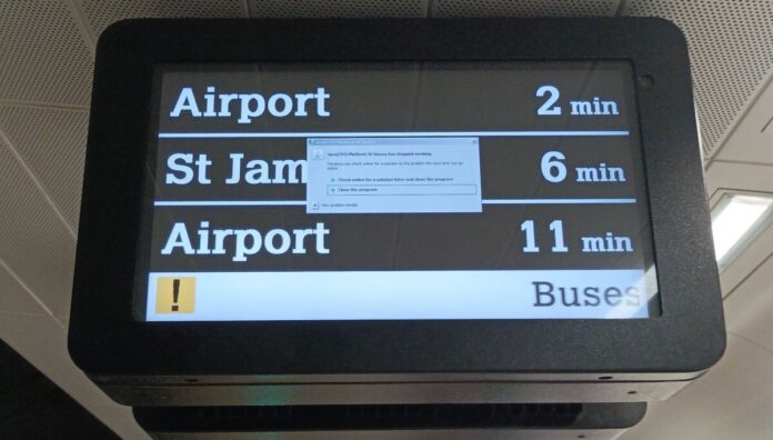 Java blocca il pannello di partenza della Metro di Tyne e Wear con un errore sulla schermata