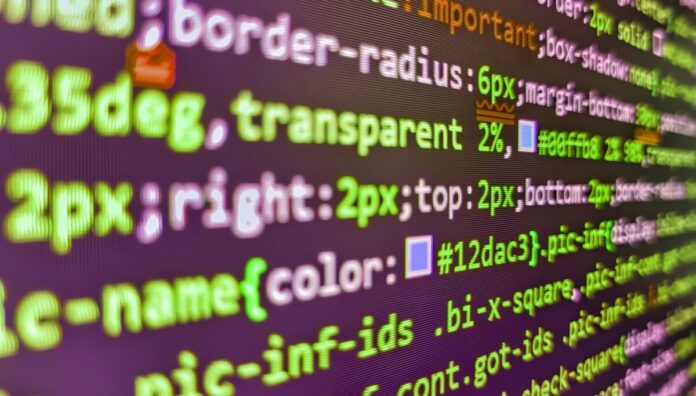 CISA conferma attacchi a vulnerabilità PHP2Shell: scadenza per patch fissata a tre giorni