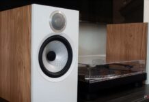 Perché gli altoparlanti restano la scelta migliore rispetto alle soundbar Perché gli altoparlanti restano la scelta migliore rispetto alle soundbar
