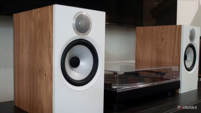 Perché gli altoparlanti restano la scelta migliore rispetto alle soundbar Perché gli altoparlanti restano la scelta migliore rispetto alle soundbar